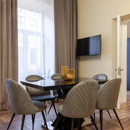 Leogrand On Nalyvayka 14-1 Apartment Lviv